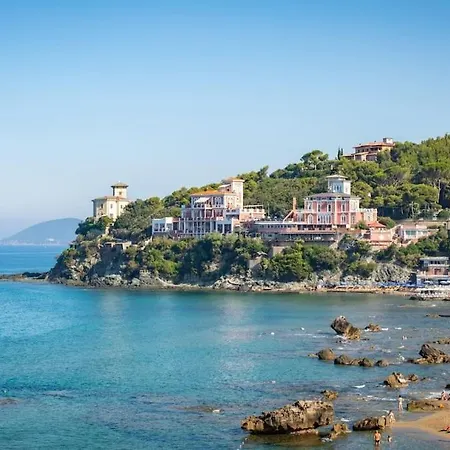 A 50 Mt Dal Mare Appartement *