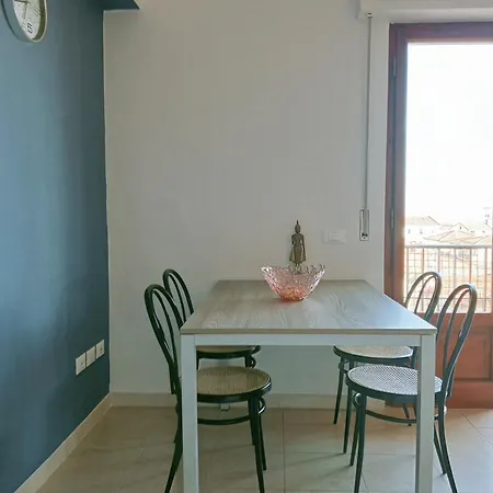 A 50 Mt Dal Mare Apartment