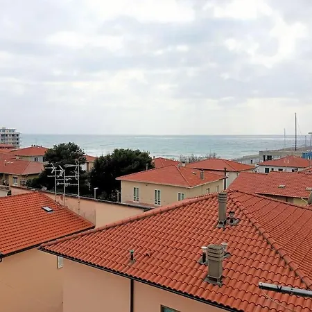 A 50 Mt Dal Mare * Rosignano Solvay