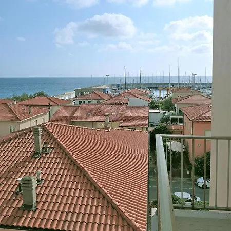 A 50 Mt Dal Mare * Rosignano Solvay